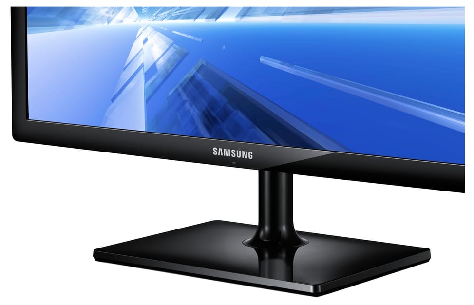 Écran TV Samsung LED TN 22 pouces (16:9) Noir glacé — image 6