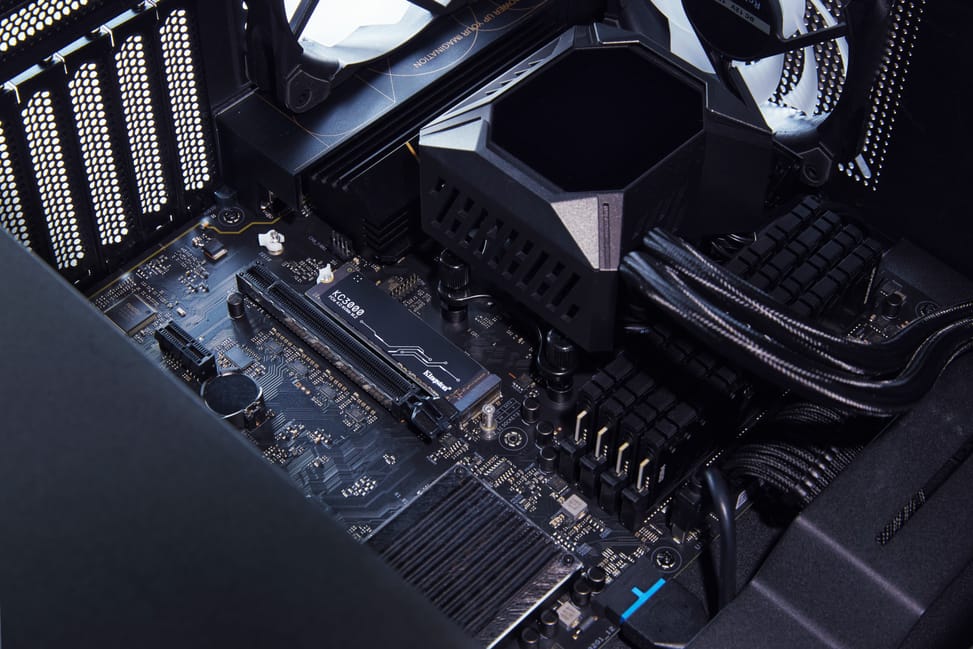Kingston Technology 4096G KC3000 M.2 2280 NVMe SSD (SKC3000D/4096G) — image 9
