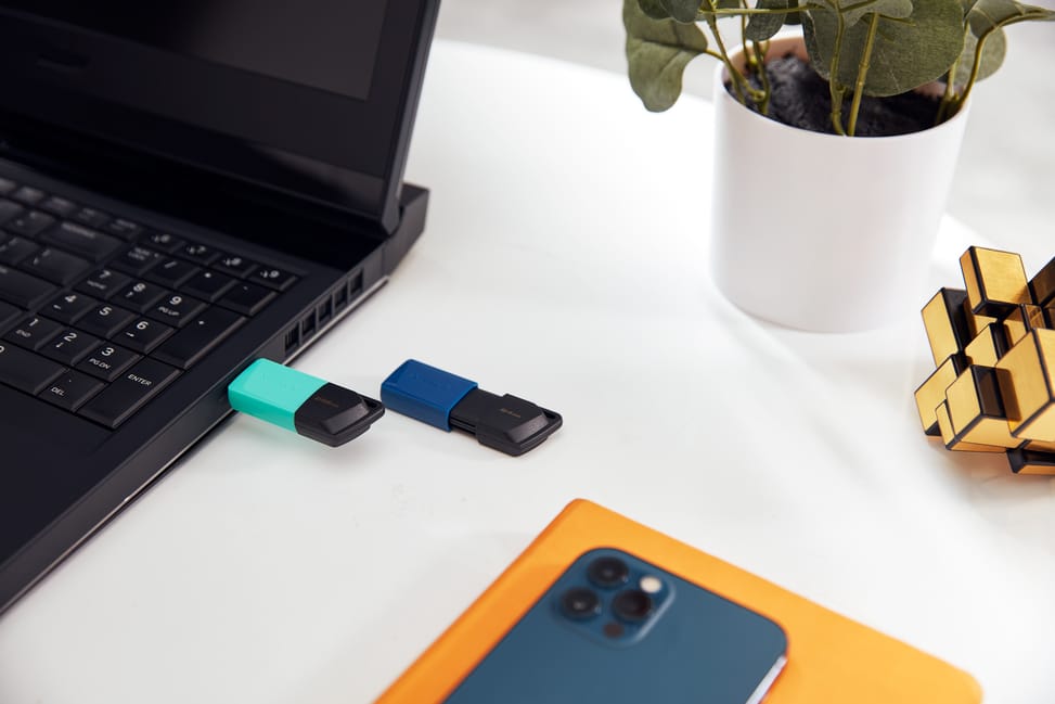 Kingston Technology DataTraveler 64GB USB3.2 Gen 1 Exodia M (Noir + Bleu) (DTXM/64GB) — image 13