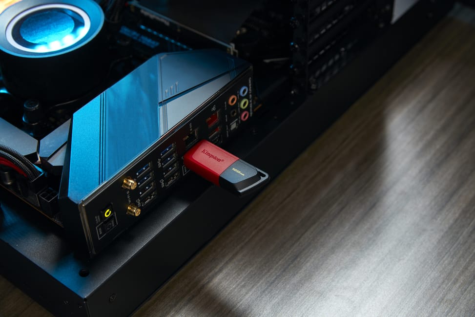 Kingston Technology DataTraveler 128GB USB3.2 Gen1 Exodia M (Noir + Rouge) (DTXM/128GB) — image 10