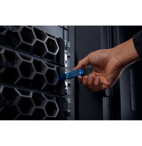 Kingston Technology IronKey Keypad 200C USB-C de 128 Go, FIPS 140-3 niveau 3 (en attente) AES-256 (IKKP200C/128GB)