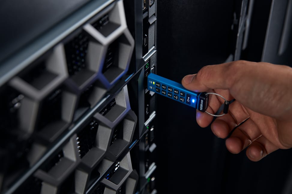 Kingston Technology IronKey Keypad 200C USB-C de 128 Go, FIPS 140-3 niveau 3 (en attente) AES-256 (IKKP200C/128GB) — image 12