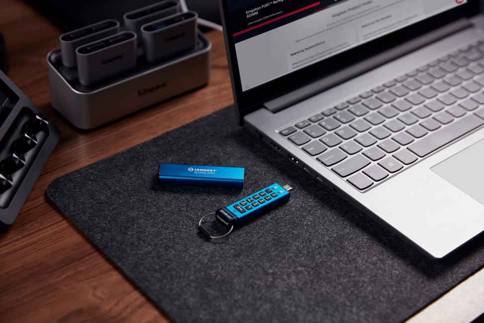 Kingston Technology IronKey Keypad 200C USB-C de 256 Go, FIPS 140-3 niveau 3 (en attente) AES-256 (IKKP200C/256GB) — image 12