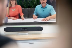 POLY Barre de visioconférence tout-en-un Studio X50 avec kit de contrôleur TC8 (83Z47AA) — image 6