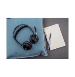POLY Voyager Focus 2 USB-C-C Headset +USB-C/A Adapter +Charging Stand (9T9J5AA)