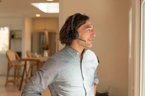 POLY Voyager Focus 2 USB-C-C Headset +USB-C/A Adapter Voyager Focus 2 USB-C-C Headset +USB-C/A Adapter (9T9J3AA) — image 7