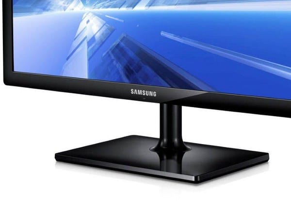 Écran TV Samsung LED TN 24 pouces (16:9) Noir glacé — image 6