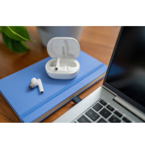 POLY Écouteurs sable blanc Voyager Free 60+ UC M + adaptateur USB-A BT700 + étui de charge avec écran tactile (7Y8G7AA)