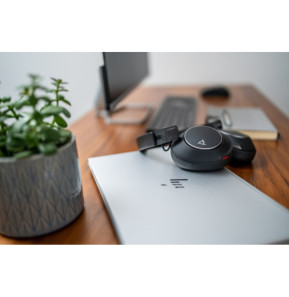 POLY Micro-casque Voyager Surround 80 UC USB-C + adaptateur USB-C/A (8G7T9AA)