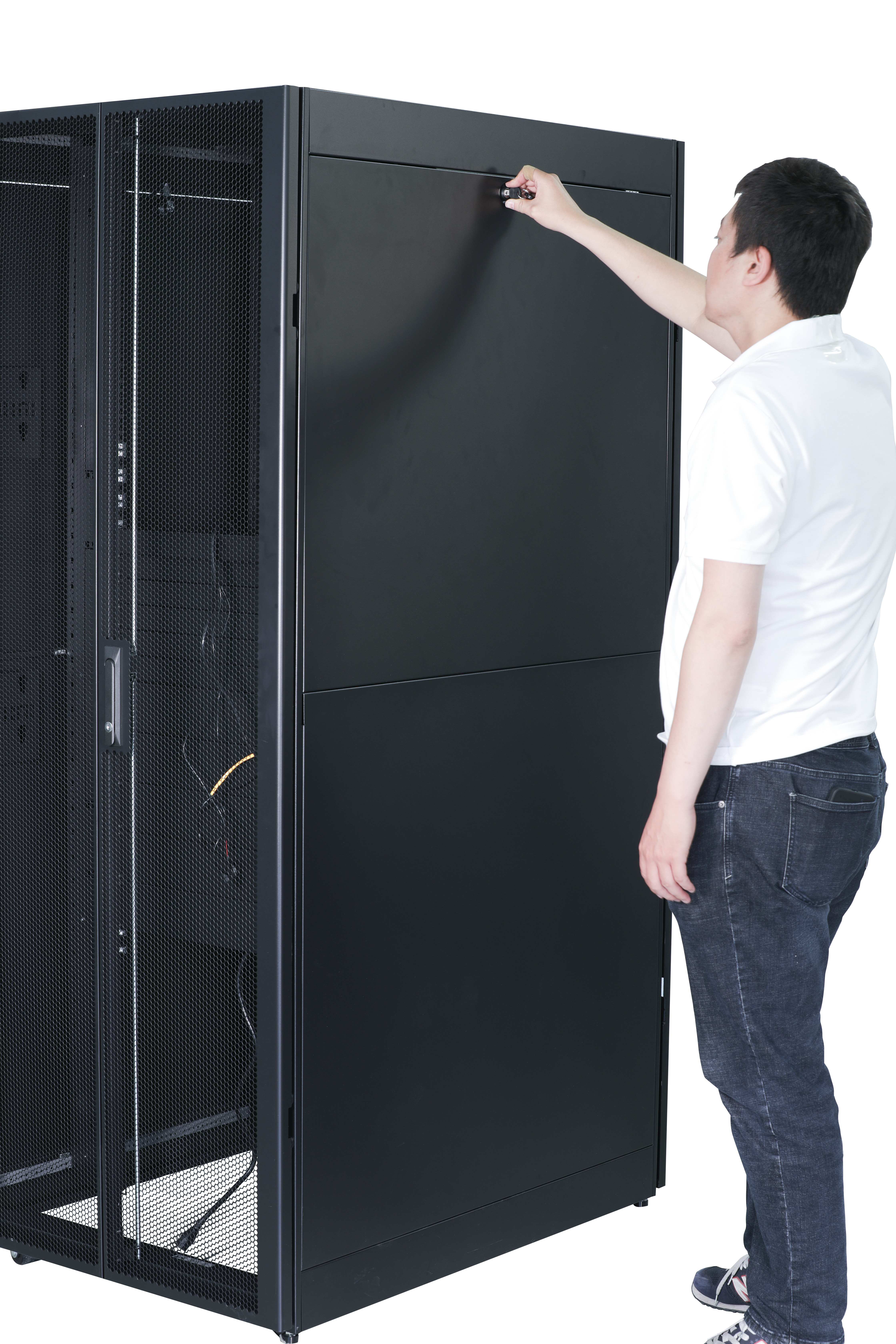 APC EASY RACK 600MM/42U/800MM WITH ROOF SIDE PANEL CASTORS FEET AND 4 ...