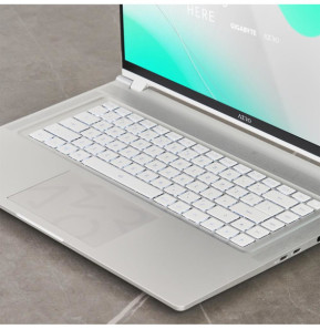 Gigabyte AERO 16 OLED BSF-73FR994SO Intel® Core™ i7 i7-13700H Ordinateur portable 40,6 cm (16") UHD+ 16 Go DDR5-SDRAM 1 To SSD