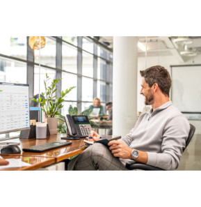 Téléphone IP POLY Edge E550 compatible PoE (82M91AA)