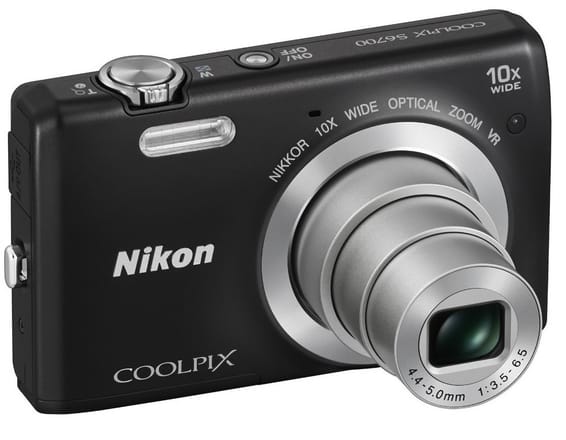 Appareil photo Nikon Coolpix S6700 - 20.1MP /10X