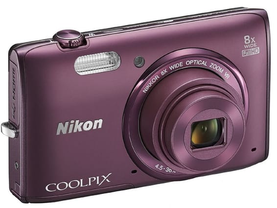 Appareil photo Nikon Coolpix S5300 - 16MP /8X + Etui et Carte SD offerts
