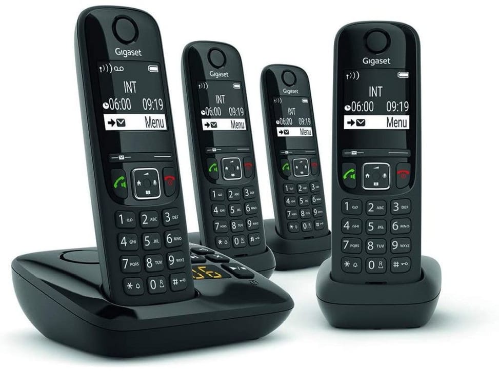 هاتف لاسلكي مع مجيب آلي وثلاث سماعات إضافية Gigaset AS690A Quattro DECT (4250366854731) — صورة 1