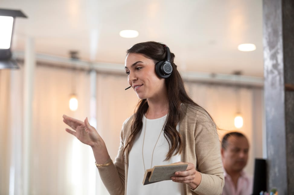 POLY Micro-casque Voyager Focus B825-M UC certifié Microsoft Teams (7F0J2AA) — image 8