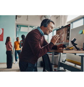POLY Micro-casque Voyager Focus 2-M Certifié Microsoft Teams avec base de chargement (77Y90AA)