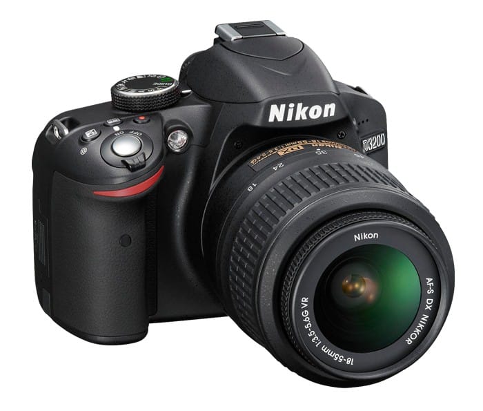 Reflex Nikon D3200 + Objectif AF-S DX 18-55mm f/3.5-5.6G VRII — image 2