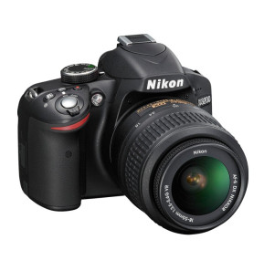 Reflex Nikon D3200 + Objectif AF-S DX 18-55mm f/3.5-5.6G VRII