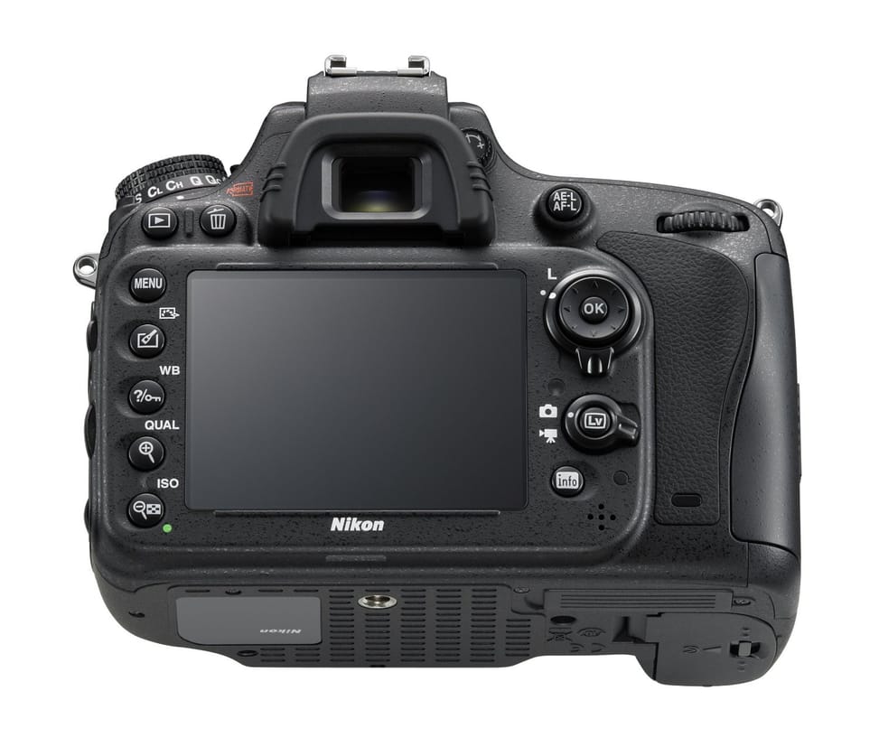 Nikon Appareil Photo Reflex D610 Boîtier Nu — image 3