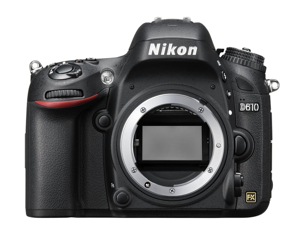 Nikon Appareil Photo Reflex D610 Boîtier Nu — image 1