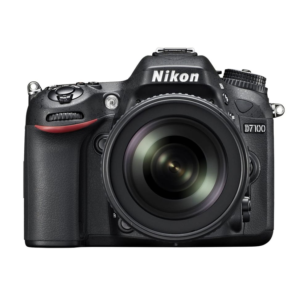 Reflex Nikon D7100 + Objectif AF-S DX Nikkor 18-140mm f/3.5-5.6G ED VR — image 3