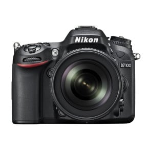 Reflex Nikon D7100 + Objectif AF-S DX Nikkor 18-140mm f/3.5-5.6G ED VR