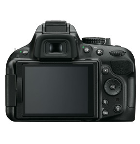 Reflex Nikon D5200 + Objectif AF-S DX Nikkor 18-55mm f/3.5-5.6G VR