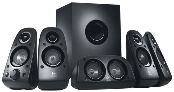 Logitech Speaker System Z506 - 5.1 compatible PS3 / Xbox 360 / Wii et iPod (980-000431)