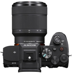 Appareil photo hybride Sony Sony Alpha 7 IV + objectif zoom 28-70 mm (ILCE-7M4K)