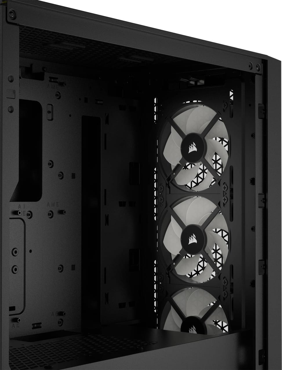 Boîtier PC Gaming Corsair 3000D RGB Airflow Mid-Tower (CC-9011255-WW) — image 11