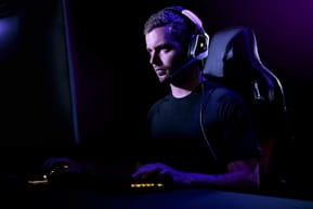 Corsair Void RGB Elite USB Gaming Headset White (CA-9011204-EU) — image 6