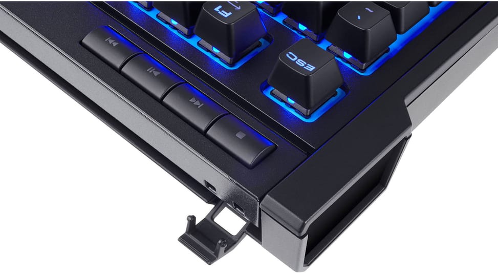 لوحة حِجر لاسلكية للألعاب Corsair K63 مخصصة للوحة المفاتيح اللاسلكية K63 (CH-9510000-WW) — صورة 6