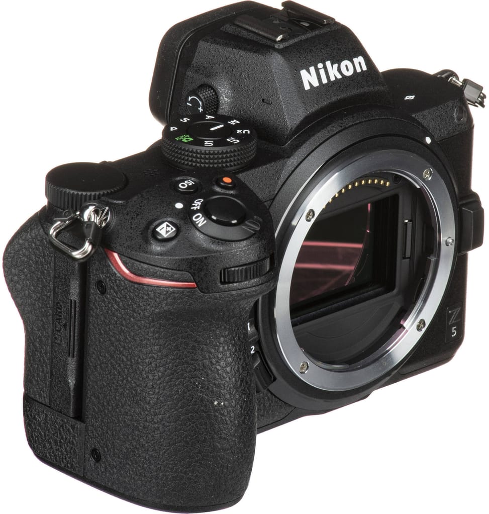 Appareil photo hybride Nikon Z5 Boîtier Nu (VOA040BM) — image 4