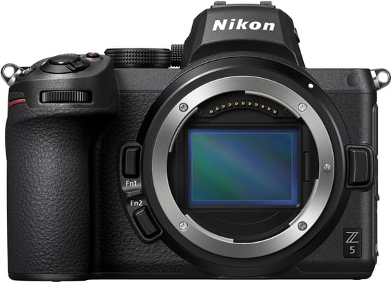 Appareil photo hybride Nikon Z5 Boîtier Nu (VOA040BM)