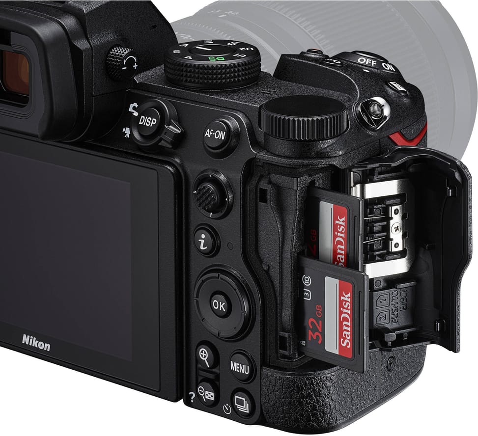 Appareil photo hybride Nikon Z5 + Objectif NIKKOR Z 24-50mm f/4-6.3 (VOA040K001) — image 4