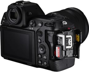 Appareil photo hybride Nikon Z8 Boîtier Nu — image 3