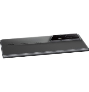 Honor Magic V2 RSR Porsche Design