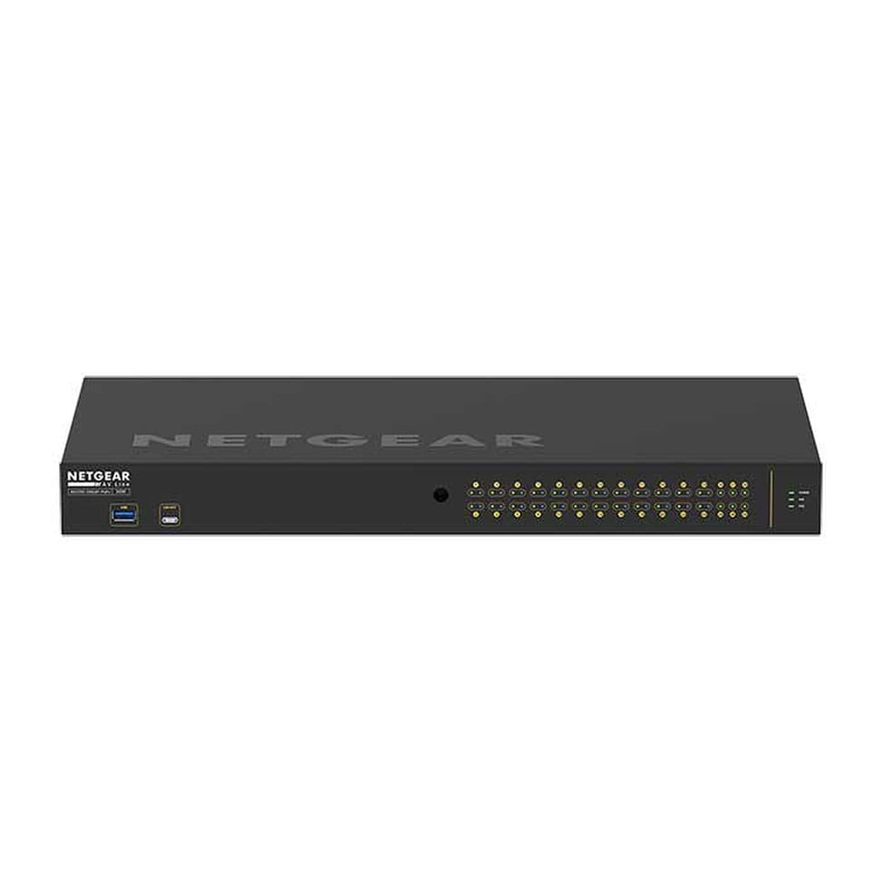 Netgear M4250-26G4F-PoE+ — image 1