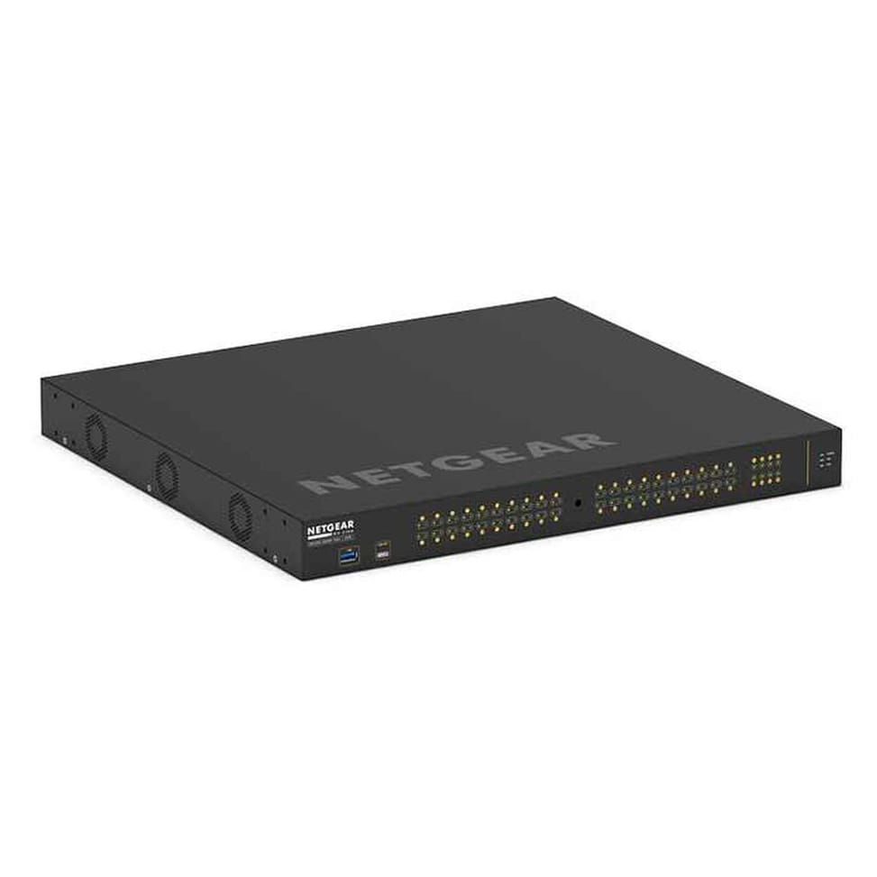 Netgear M4250-40G8F-PoE+ — image 3