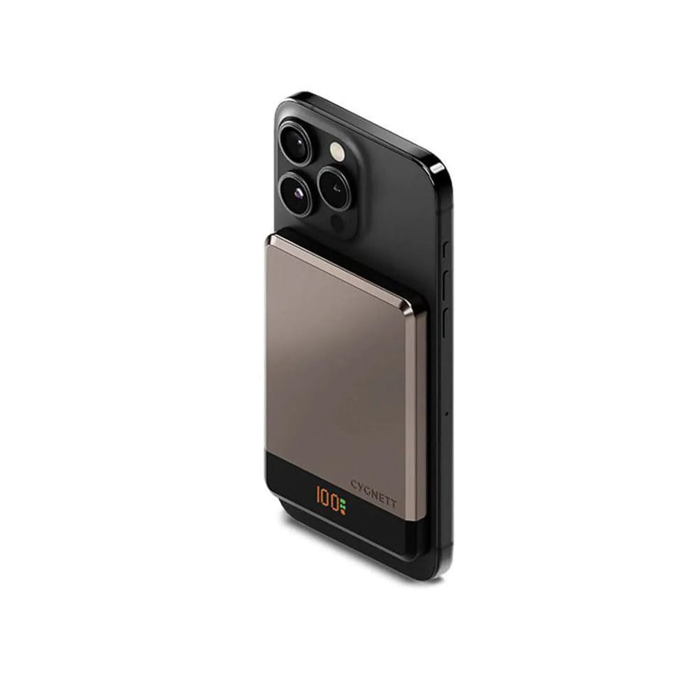 CYGNETT Powerbank 5 000mAh Sans Fil Fixation Magnétique Modèle MagSlim Ultra-Compact Beige — image 3