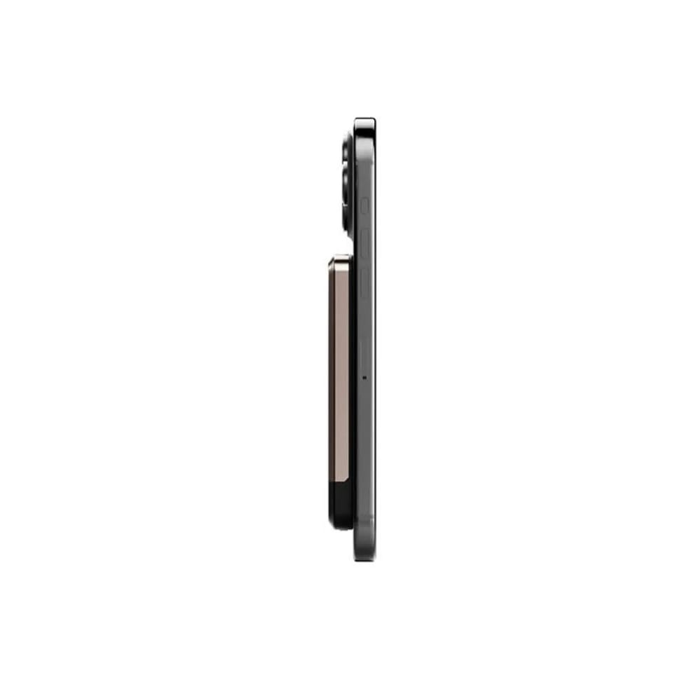 CYGNETT Powerbank 5 000mAh Sans Fil Fixation Magnétique Modèle MagSlim Ultra-Compact Beige — image 4