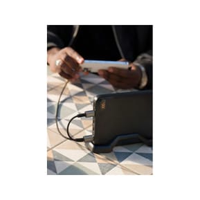 CYGNETT Powerbank Verticale Série VertPWR 4 Ports 25 000mAh 100W avec Support Noir — image 4