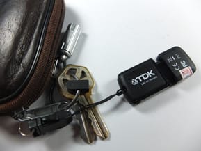 TDK 2-in-1 Micro USB Flash Drive pour Smartphones et PC — image 4