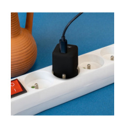 Akashi Chargeur secteur USB-C 30W Origine France Garantie Noir
