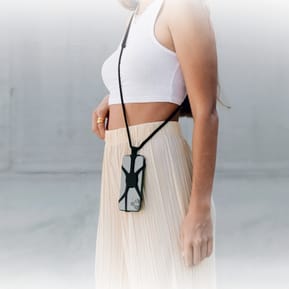 Akashi Lanière Tour De Cou Smartphone Universelle — image 3
