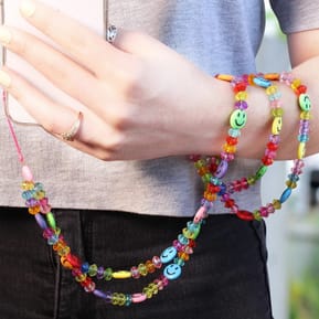 Avizar Bijou de Téléphone Collier Perles et Smiley 110cm Collection Smile Multicolore — image 4