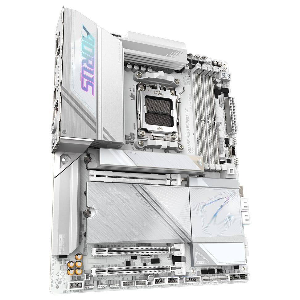 Gigabyte X870E AORUS PRO ICE — image 4