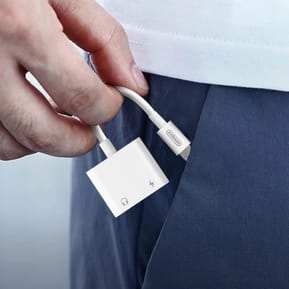 Avizar Adaptateur Audio et Charge iPhone vers Double Lightning Design compact - Blanc — image 5