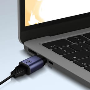 Avizar Adaptateur USB-C vers Ethernet Débit 100Mbps Design Compact Gris Foncé — image 3